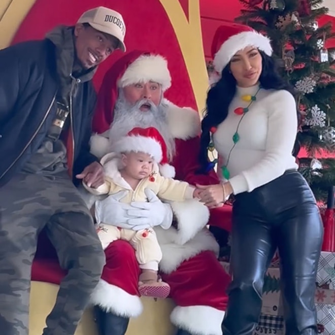 Nick Cannon Poses With His Kids for Holiday Family Photos Nick Cannon Poses With His Kids for Holiday Family Photos